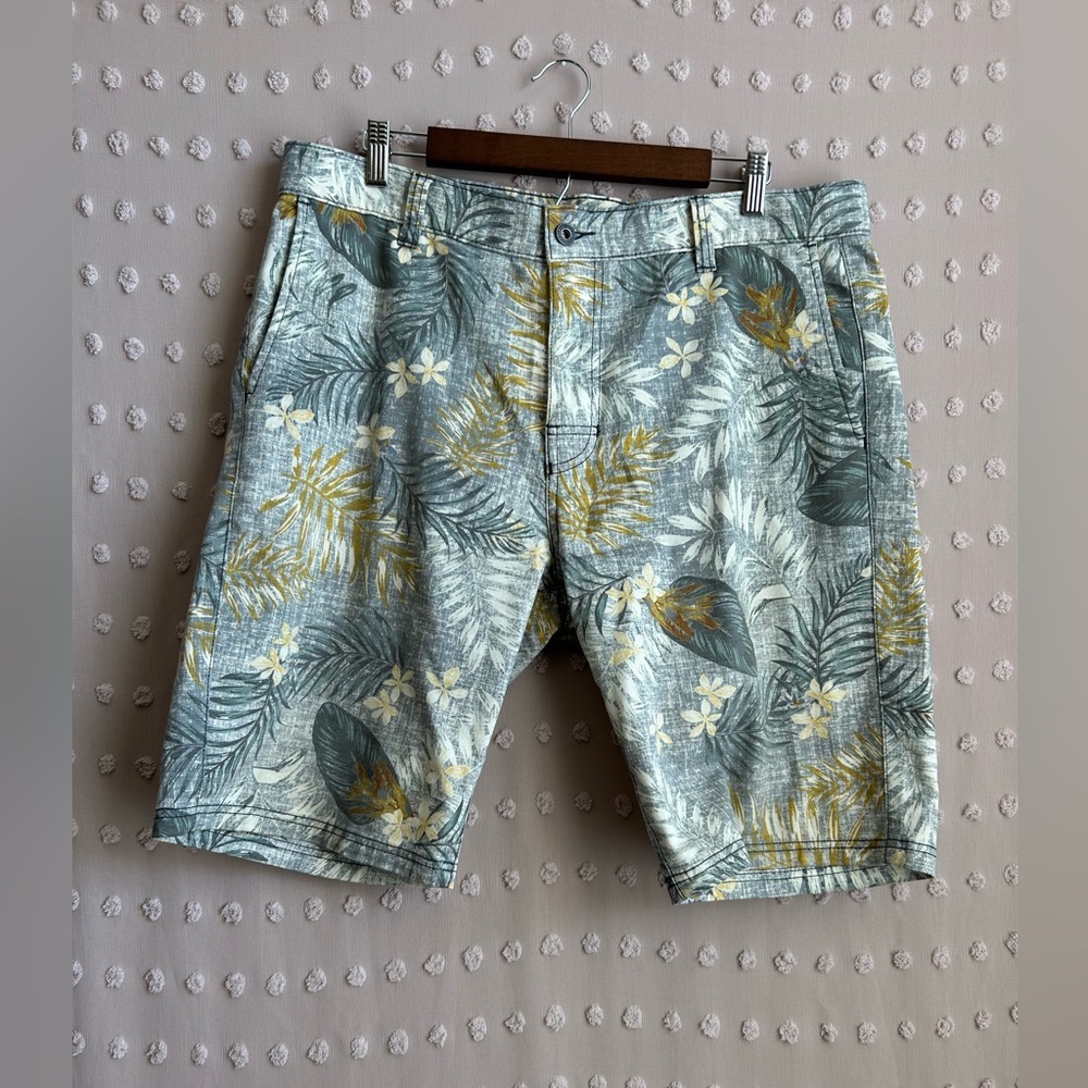 Prana Men’s Table‎ Rock Chino Short Floral Sz 35 Blue White